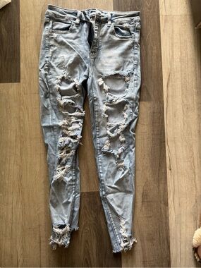 American Eagle Outfitters Light Blue Distressed Skinny Jeans